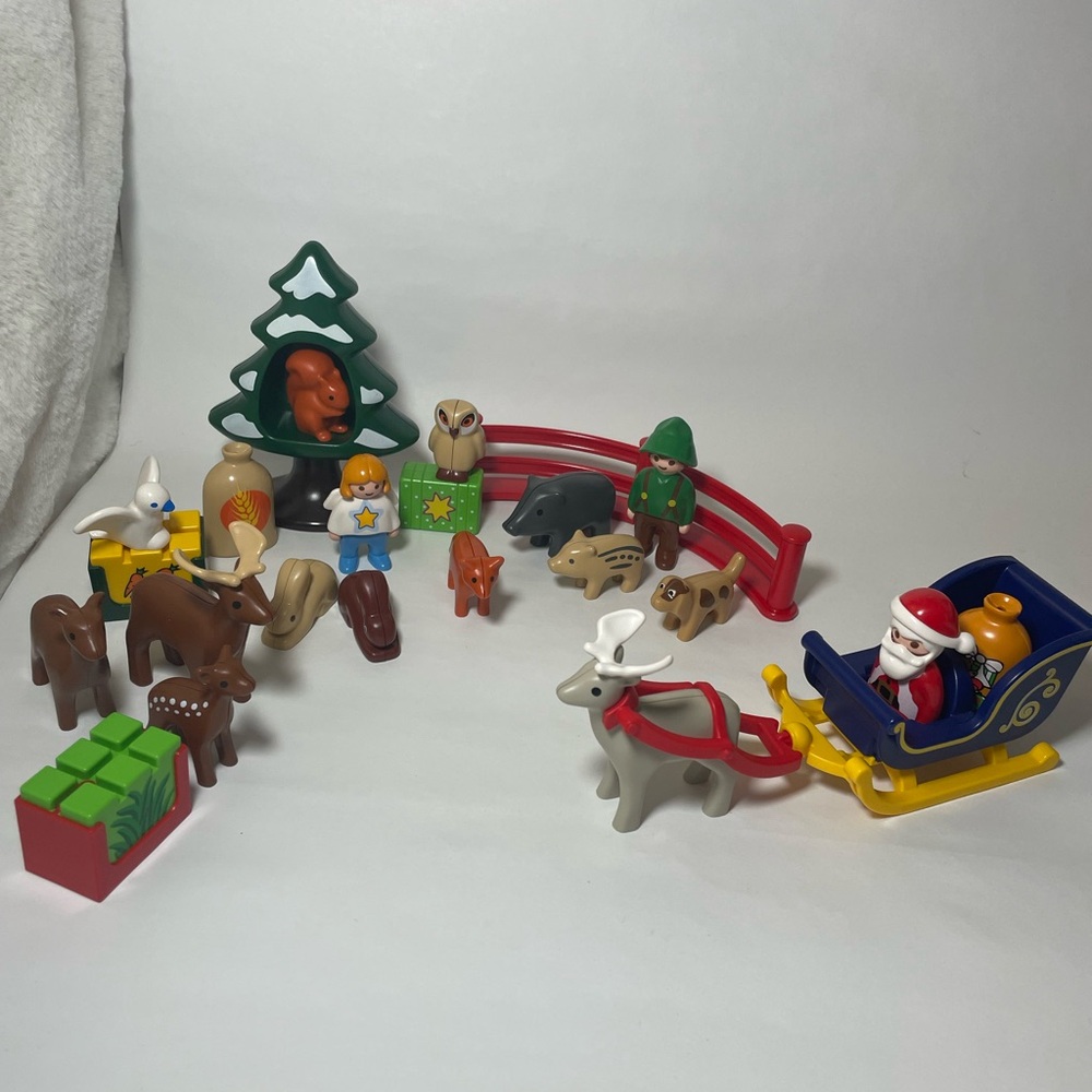 Playmobil 123 Christmas/winter Scene with Animals